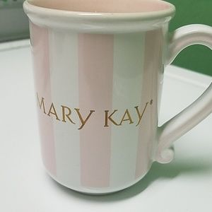 MARY KAY  Pink & White Coffee Mug